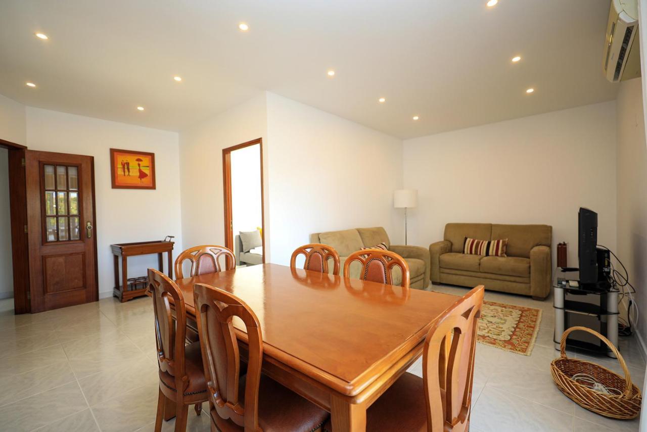 C23 - Parkway Entrance Apartment In Лагос Екстериор снимка